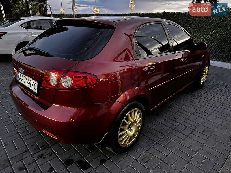 Хетчбек Chevrolet Lacetti 2007 в Києві фото 10 Хетчбек Chevrolet Lacetti 2007 в Києві