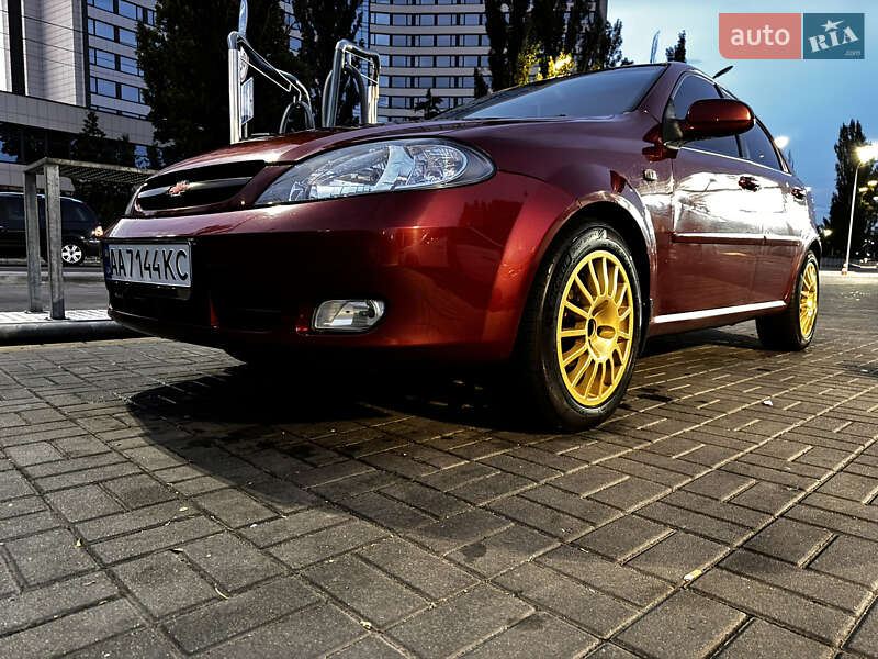 Хетчбек Chevrolet Lacetti 2007 в Києві фото 12 Хетчбек Chevrolet Lacetti 2007 в Києві