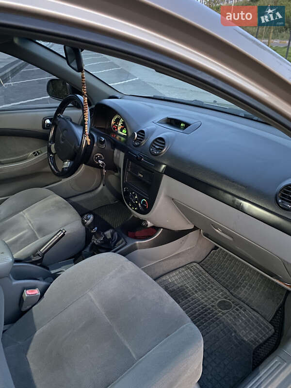 Универсал Chevrolet Lacetti 2007 в Киеве