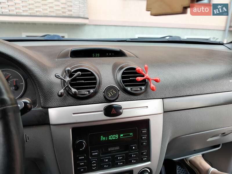 Универсал Chevrolet Lacetti 2004 в Ужгороде фото 3 Универсал Chevrolet Lacetti 2004 в Ужгороде