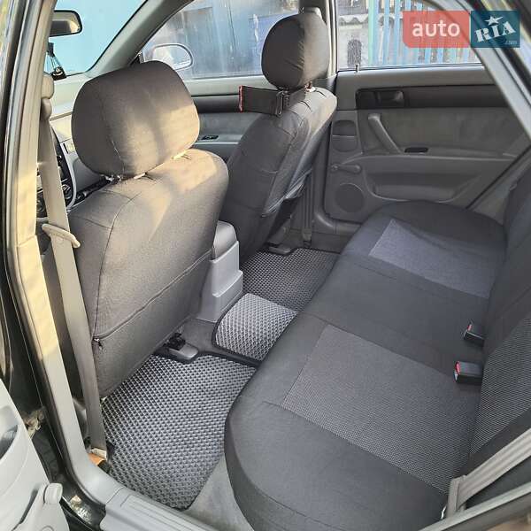 Седан Chevrolet Lacetti 2005 в Запорожье фото 6 Седан Chevrolet Lacetti 2005 в Запорожье