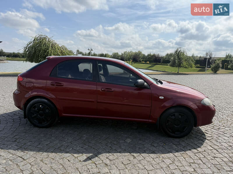 Хэтчбек Chevrolet Lacetti 2007 в Жовкве