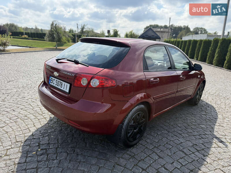 Хэтчбек Chevrolet Lacetti 2007 в Жовкве