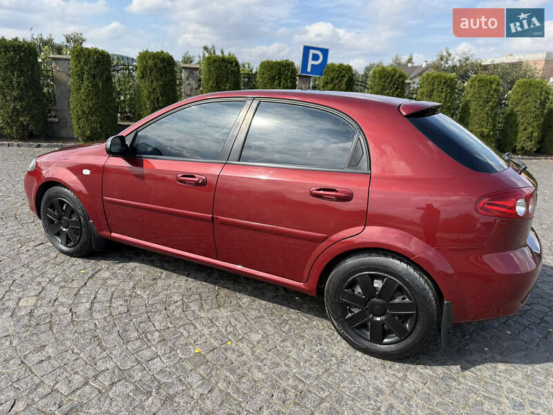 Хэтчбек Chevrolet Lacetti 2007 в Жовкве