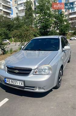 Седан Chevrolet Lacetti 2006 в Чернівцях