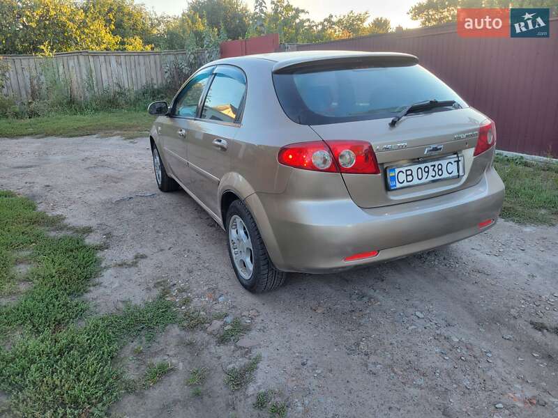 Хэтчбек Chevrolet Lacetti 2005 в Нежине