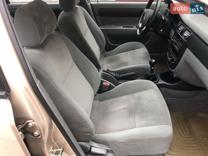 Седан Chevrolet Lacetti 2011 в Каменском фото 12 Седан Chevrolet Lacetti 2011 в Каменском