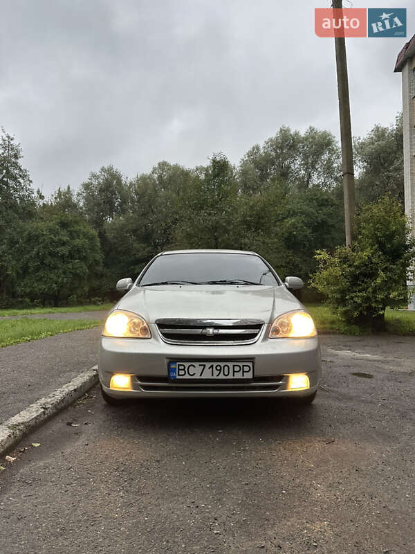 Седан Chevrolet Lacetti 2006 в Львове