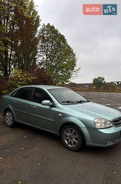 Седан Chevrolet Lacetti 2004 в Киеве