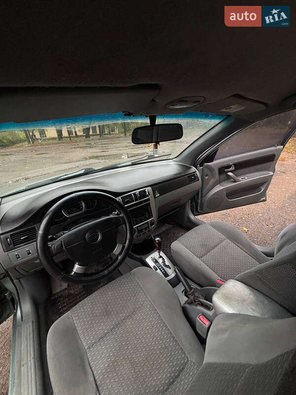 Седан Chevrolet Lacetti 2004 в Києві
