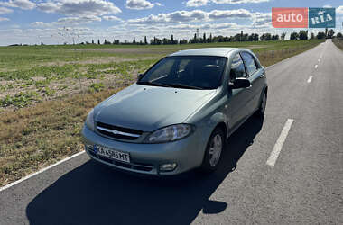 Хэтчбек Chevrolet Lacetti 2005 в Киеве