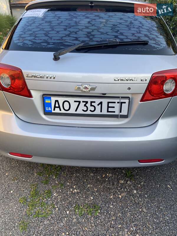 Хэтчбек Chevrolet Lacetti 2005 в Хусте фото 4 Хэтчбек Chevrolet Lacetti 2005 в Хусте