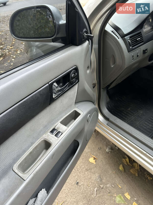 Седан Chevrolet Lacetti 2006 в Днепре