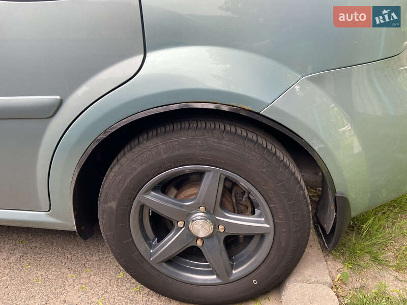 Хэтчбек Chevrolet Lacetti 2008 в Харькове