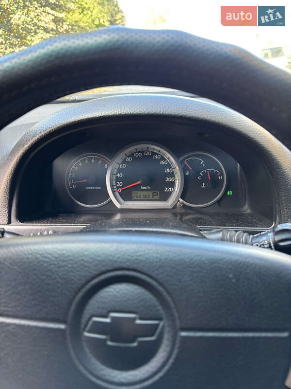 Универсал Chevrolet Lacetti 2005 в Киеве фото 19 Универсал Chevrolet Lacetti 2005 в Киеве