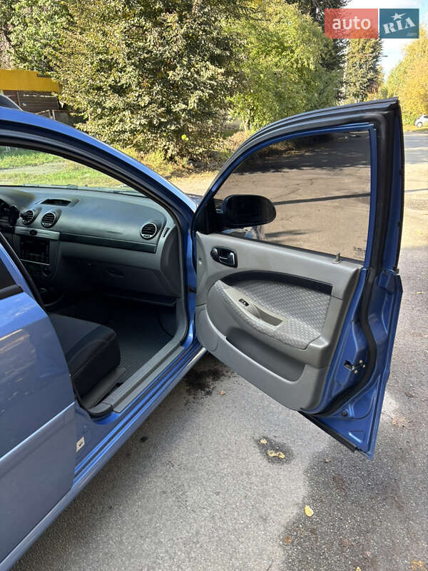 Универсал Chevrolet Lacetti 2005 в Киеве фото 29 Универсал Chevrolet Lacetti 2005 в Киеве