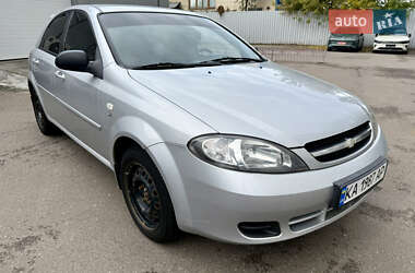 Хэтчбек Chevrolet Lacetti 2008 в Киеве