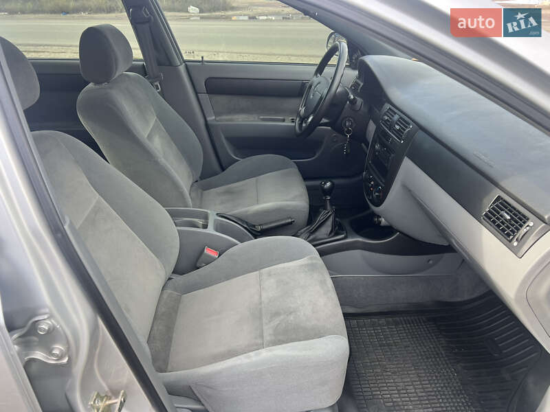 Седан Chevrolet Lacetti 2012 в Києві