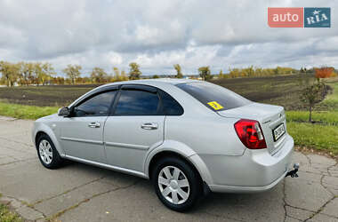Седан Chevrolet Lacetti 2006 в  фото 8 Седан Chevrolet Lacetti 2006 в