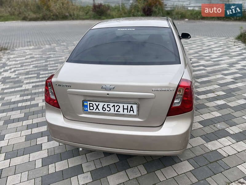 Седан Chevrolet Lacetti 2010 в Хмельницькому