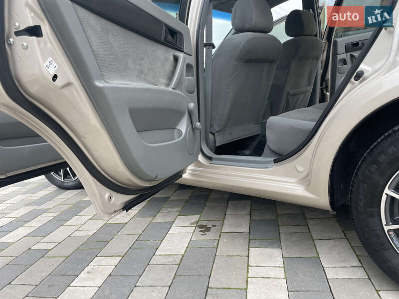 Седан Chevrolet Lacetti 2010 в Хмельницькому