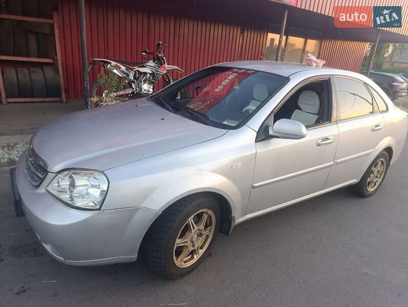 Седан Chevrolet Lacetti 2008 в Полтаве