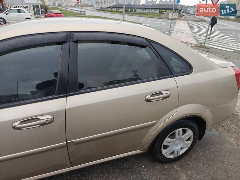 Седан Chevrolet Lacetti 2005 в Києві