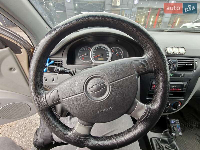 Седан Chevrolet Lacetti 2005 в Києві