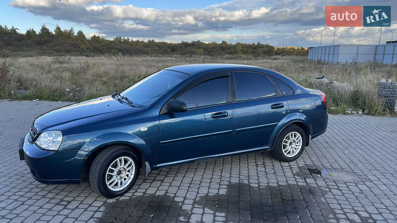 Седан Chevrolet Lacetti 2007 в Львове