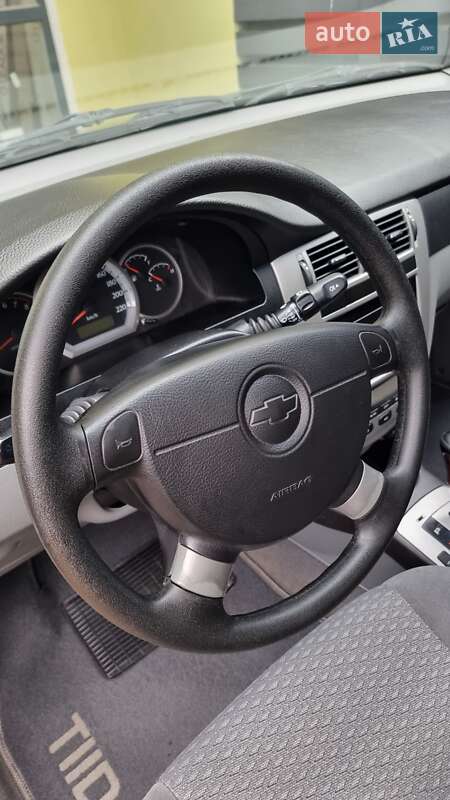 Седан Chevrolet Lacetti 2004 в Киеве