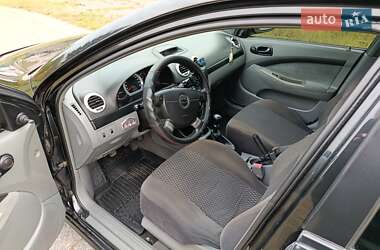 Хетчбек Chevrolet Lacetti 2005 в 