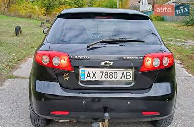 Хетчбек Chevrolet Lacetti 2005 в 