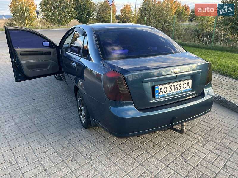 Седан Chevrolet Lacetti 2008 в Ужгороді