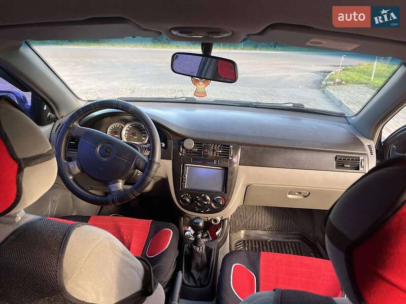 Седан Chevrolet Lacetti 2008 в Ужгороді