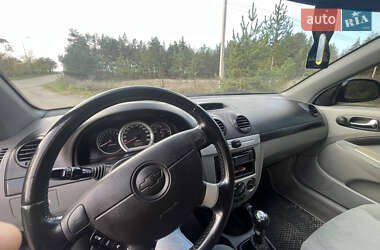Хэтчбек Chevrolet Lacetti 2005 в  фото 8 Хэтчбек Chevrolet Lacetti 2005 в