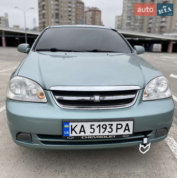 Седан Chevrolet Lacetti 2005 в Києві
