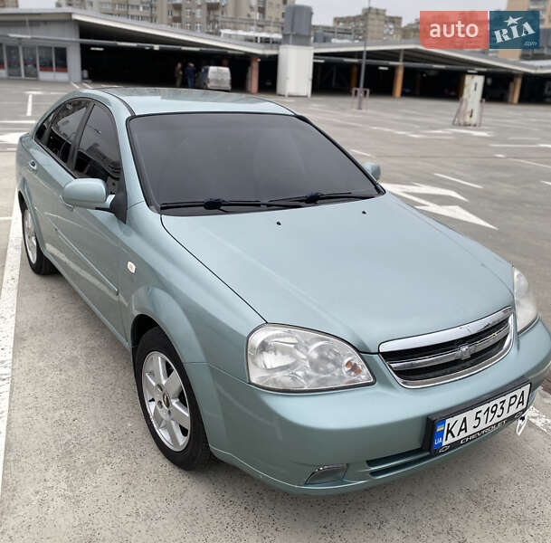 Седан Chevrolet Lacetti 2005 в Києві