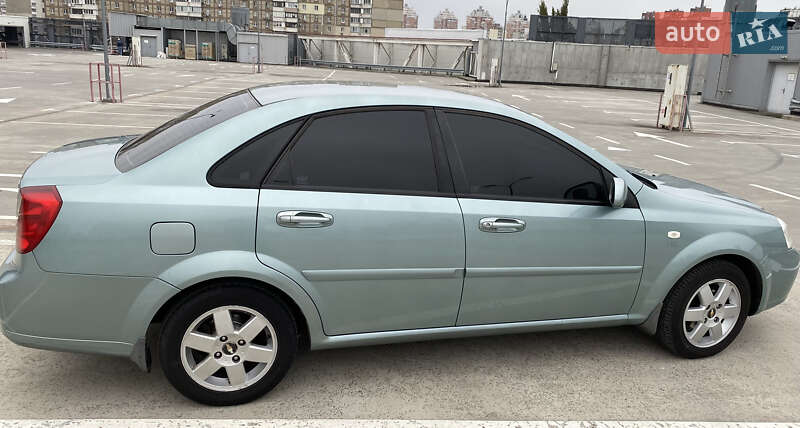 Седан Chevrolet Lacetti 2005 в Києві