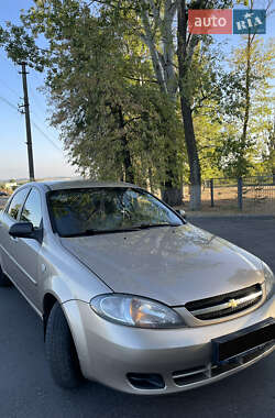 Хэтчбек Chevrolet Lacetti 2006 в 