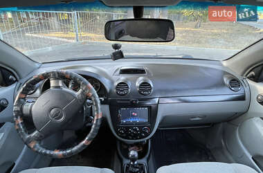 Хэтчбек Chevrolet Lacetti 2006 в 