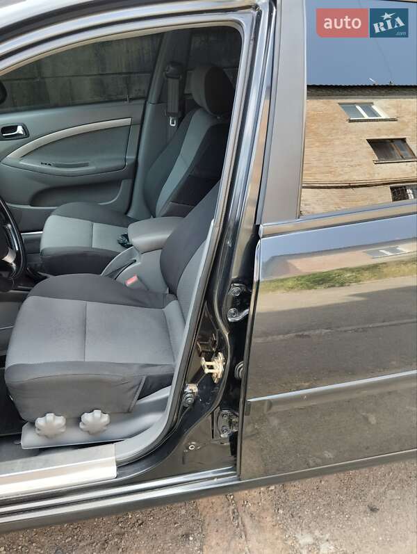 Хэтчбек Chevrolet Lacetti 2006 в Александрие фото 7 Хэтчбек Chevrolet Lacetti 2006 в Александрие