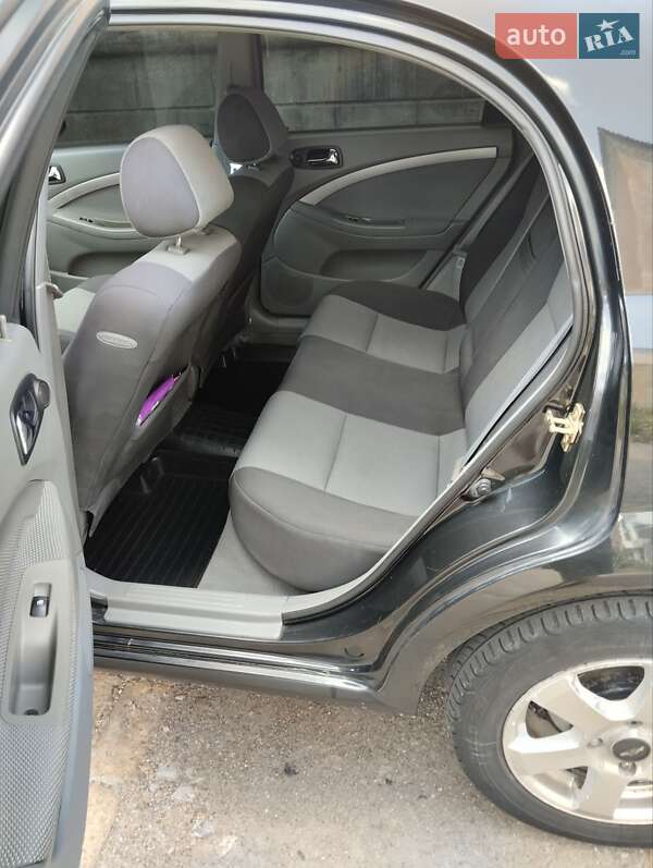 Хэтчбек Chevrolet Lacetti 2006 в Александрие фото 12 Хэтчбек Chevrolet Lacetti 2006 в Александрие