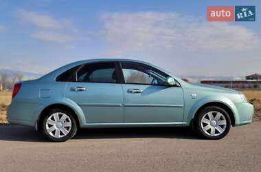Седан Chevrolet Lacetti 2008 в  фото 5 Седан Chevrolet Lacetti 2008 в