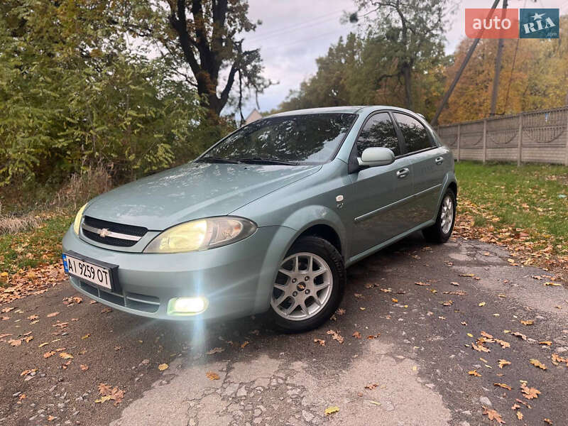 Хэтчбек Chevrolet Lacetti 2007 в Тараще фото 2 Хэтчбек Chevrolet Lacetti 2007 в Тараще