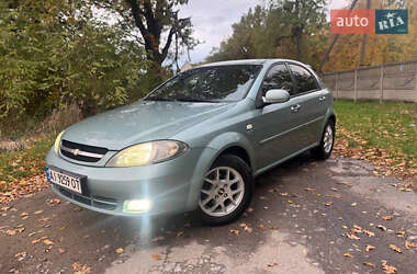 Хетчбек Chevrolet Lacetti 2007 в  фото 2 Хетчбек Chevrolet Lacetti 2007 в