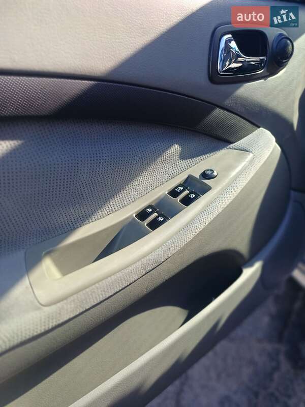 Хэтчбек Chevrolet Lacetti 2006 в Николаеве