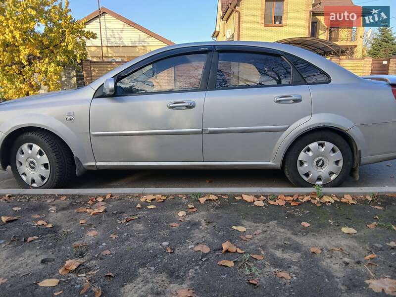 Седан Chevrolet Lacetti 2008 в Сурско-Литовском