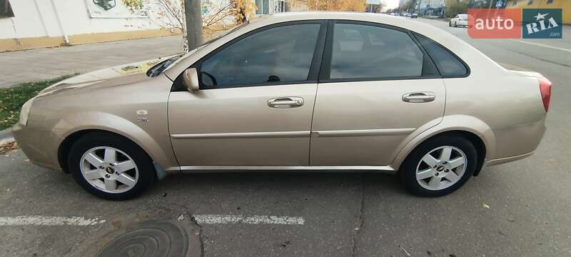 Седан Chevrolet Lacetti 2005 в Александрие