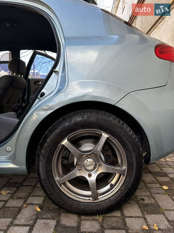 Хэтчбек Chevrolet Lacetti 2004 в Львове