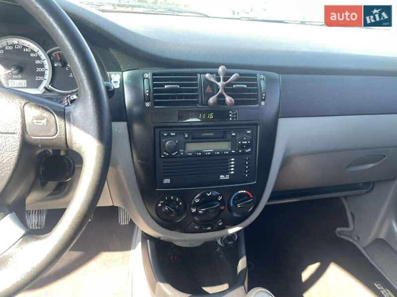 Седан Chevrolet Lacetti 2004 в Львове фото 6 Седан Chevrolet Lacetti 2004 в Львове